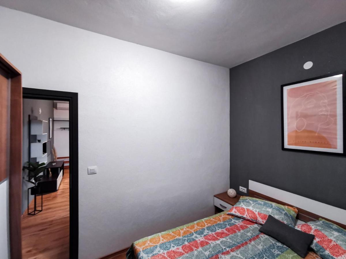 Apartments & Studio Pekica 로비니 외부 사진