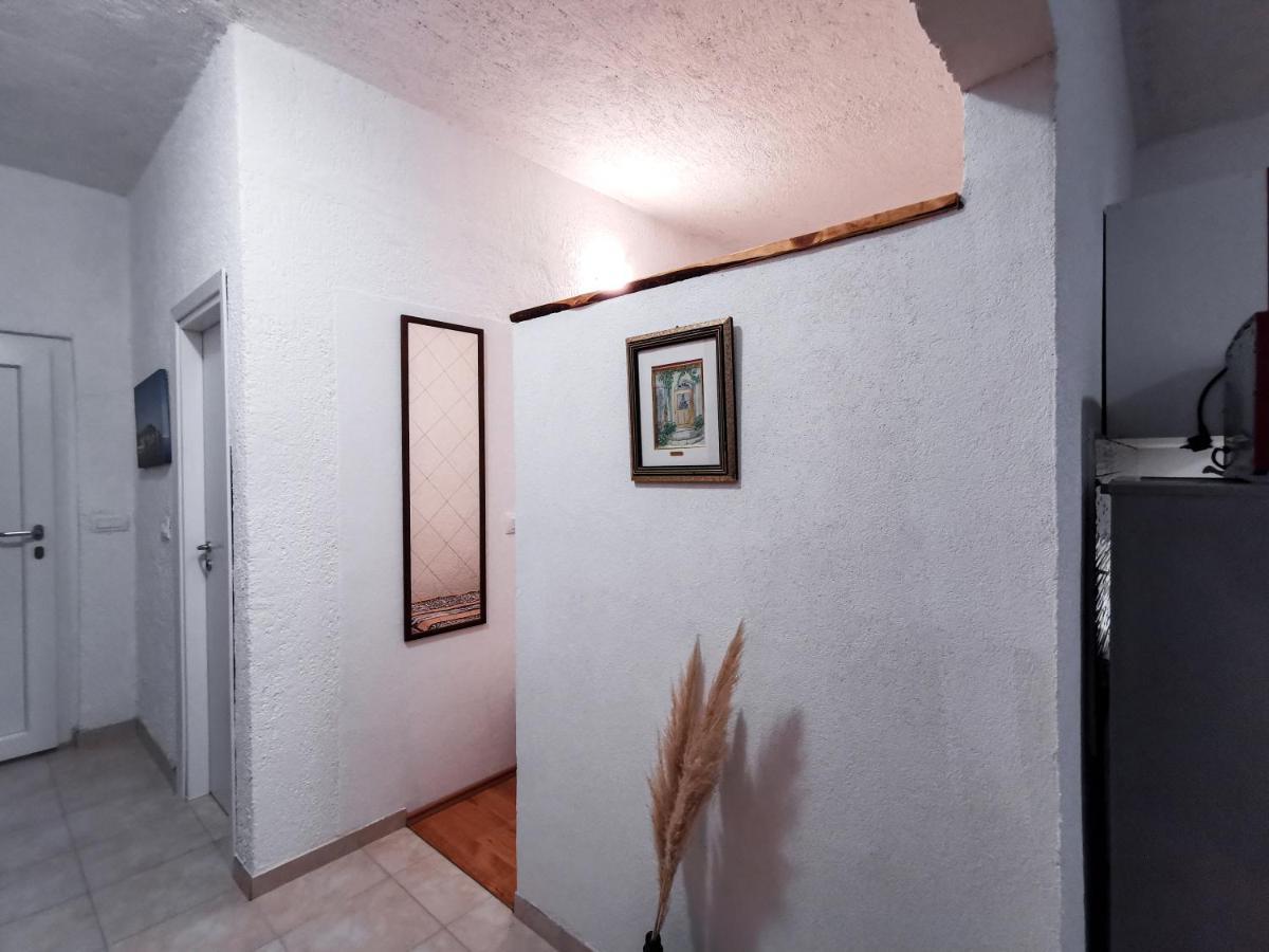 Apartments & Studio Pekica 로비니 외부 사진