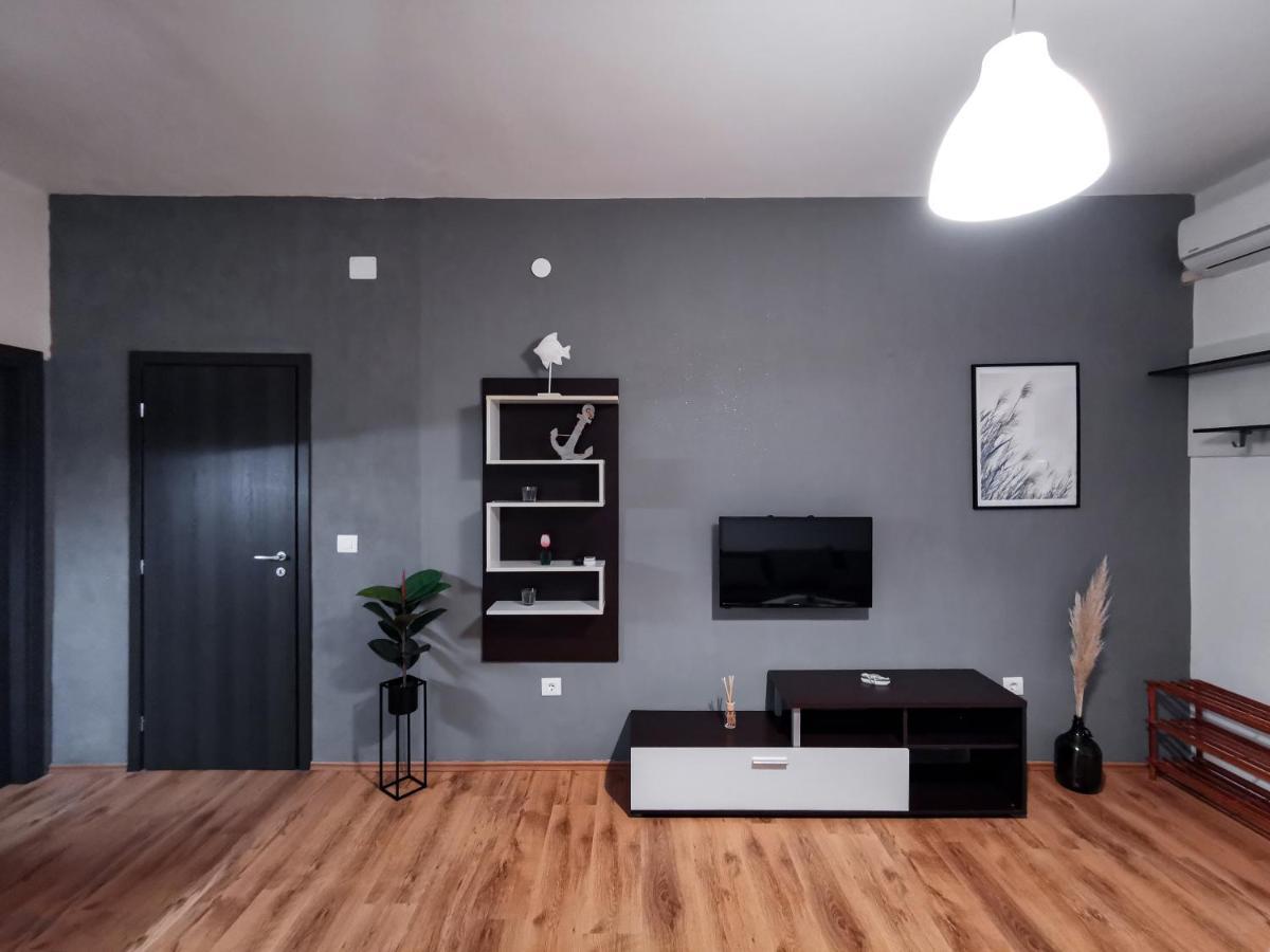 Apartments & Studio Pekica 로비니 외부 사진