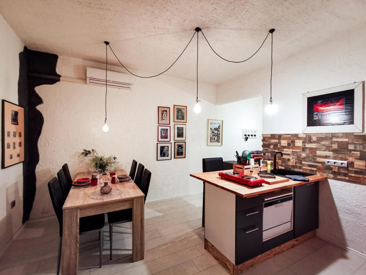 Apartments & Studio Pekica 로비니 외부 사진